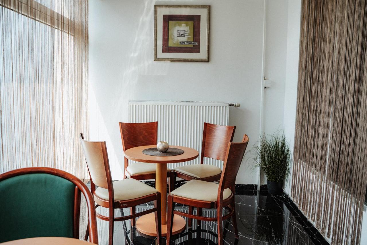 Aparthotel Dudok House Žilina Esterno foto